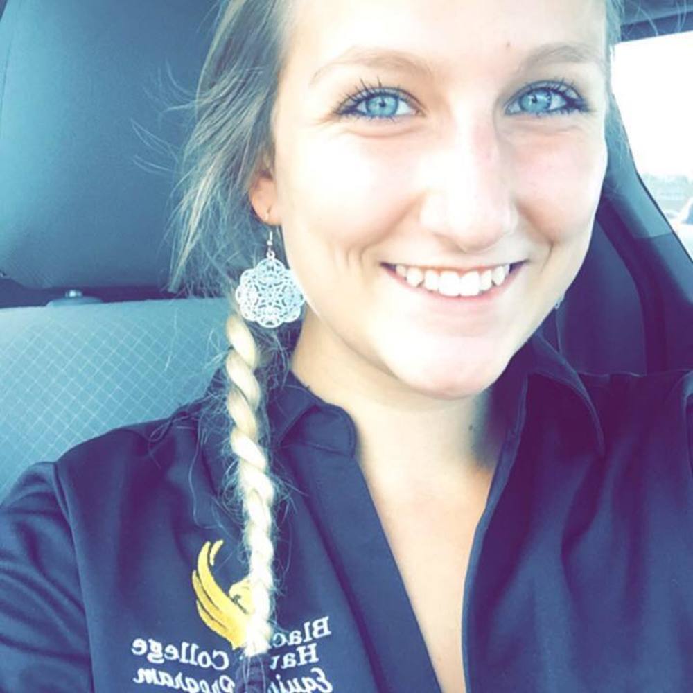 Meet your Posher, Caitlynn